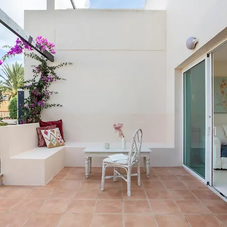 Casa Blanca Pool Apartment *